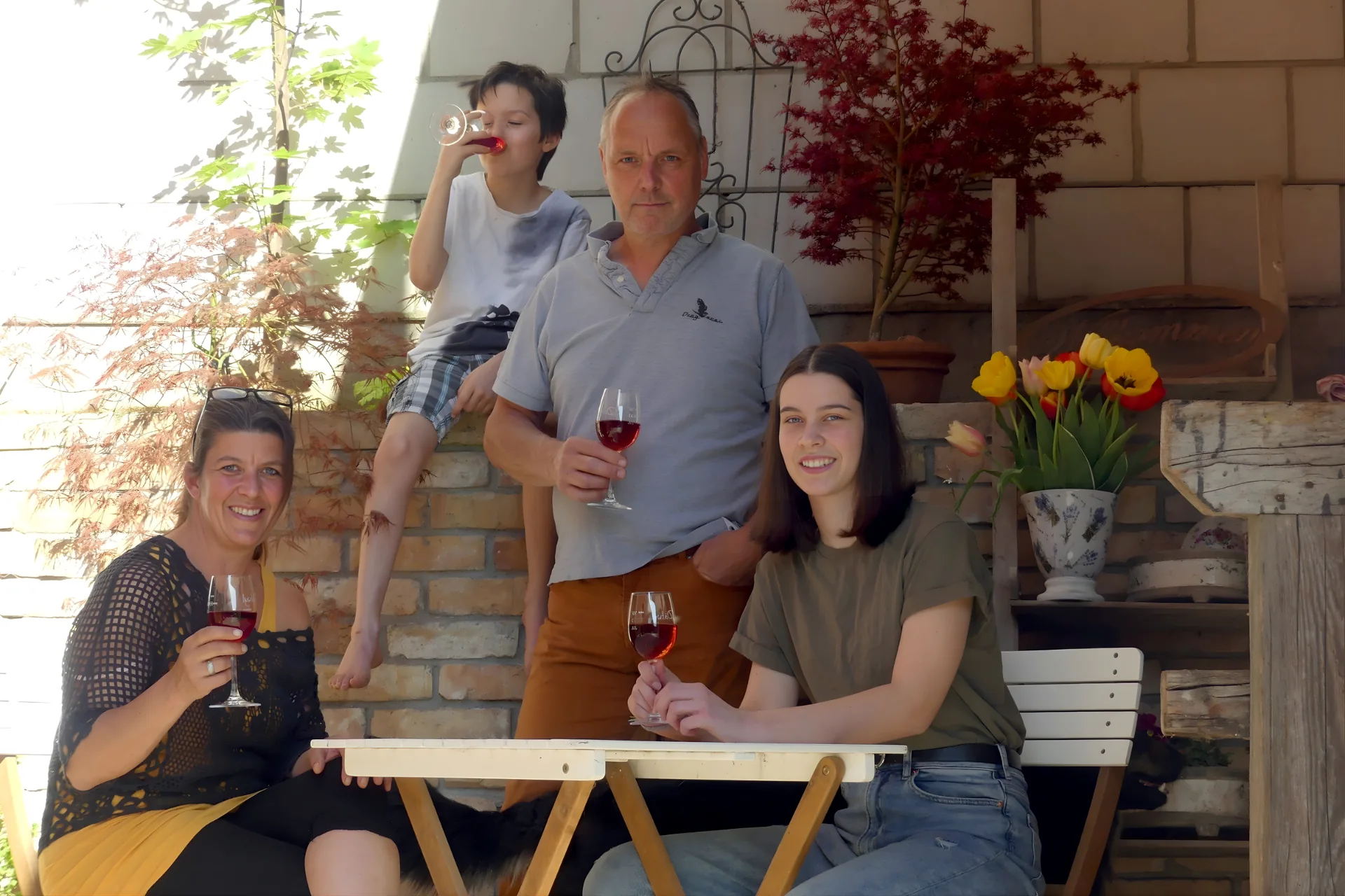 THEOS Wein und Gut - Weingut und Familie